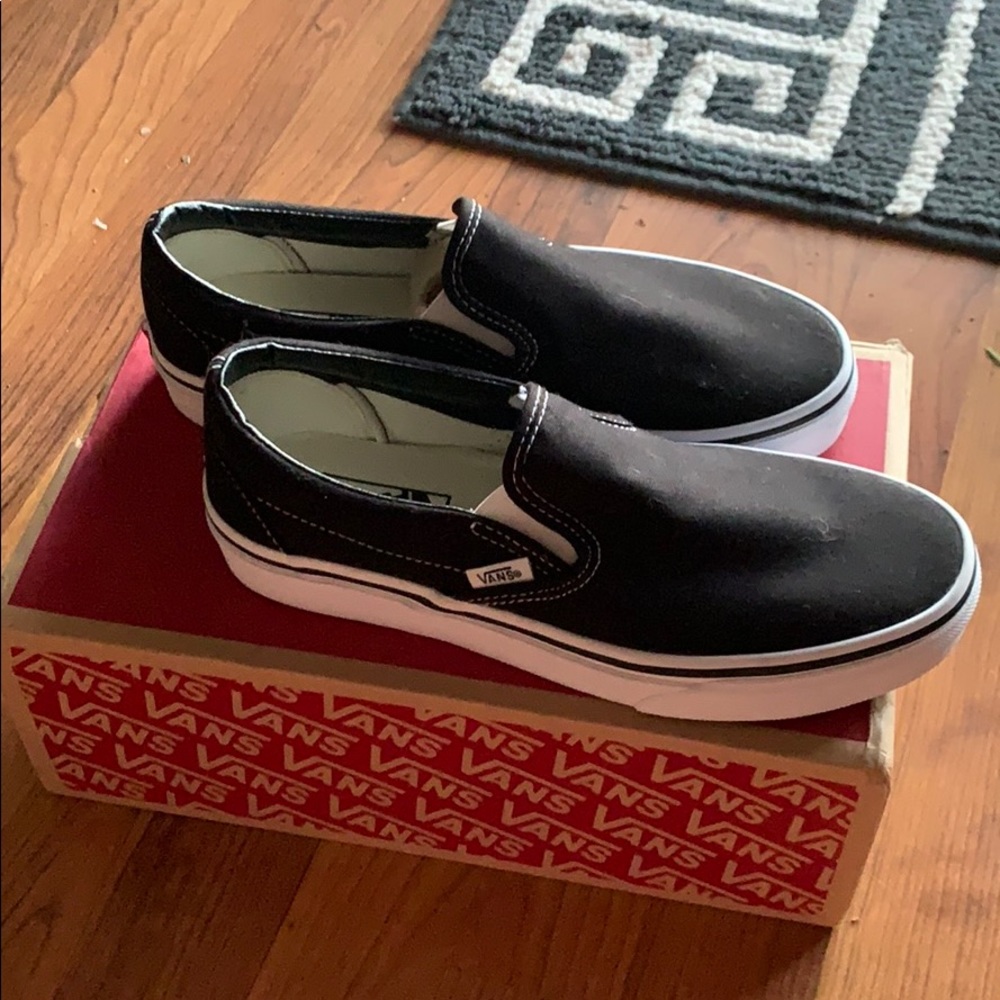 women’s slip on vans